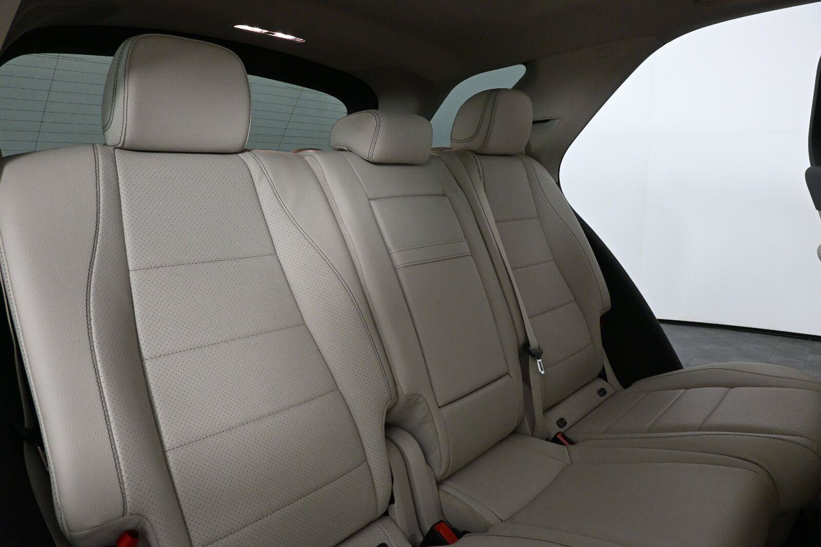 Certified 2020 Mercedes-Benz GLE 350 4MATIC image 17