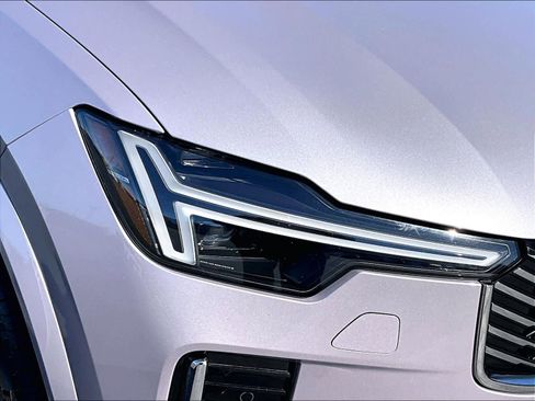 Used 2026 Volvo XC90 B6 Plus w/ Protection Package Premier image 32