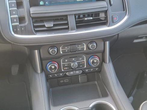 Certified 2024 Chevrolet Suburban Premier image 16