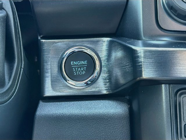 Used 2025 Ford F250 Lariat w/ Lariat Ultimate Package AWD/4WD image 35