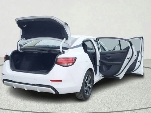 Used 2023 Nissan Sentra SV image 13