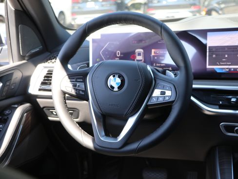 Used 2026 BMW X5 sDrive40i RWD image 30
