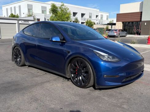 Used 2022 Tesla Model Y Performance AWD/4WD image 7