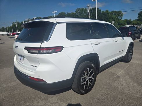 Used 2023 Jeep Grand Cherokee L Limited w/ Luxury Tech Group II AWD/4WD image 4