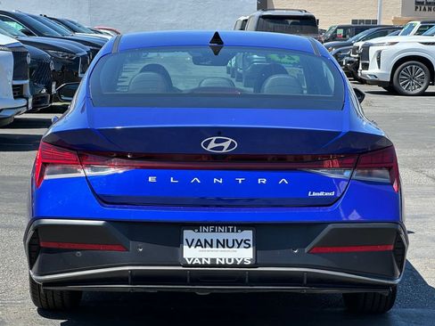 Used 2024 Hyundai Elantra Limited FWD image 6