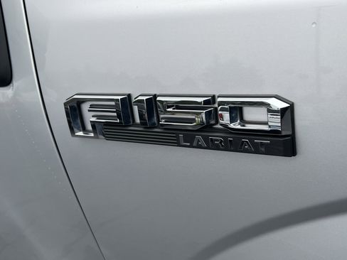 Used 2018 Ford F150 Lariat w/ Equipment Group 502A Luxury image 9