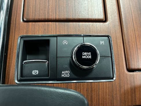 Used 2024 Lincoln Navigator L Reserve image 26
