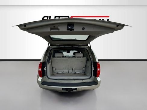 Used 2014 Chevrolet Tahoe LTZ image 28