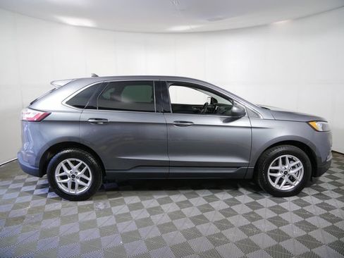 Certified 2024 Ford Edge SEL w/ Convenience Package AWD/4WD image 9