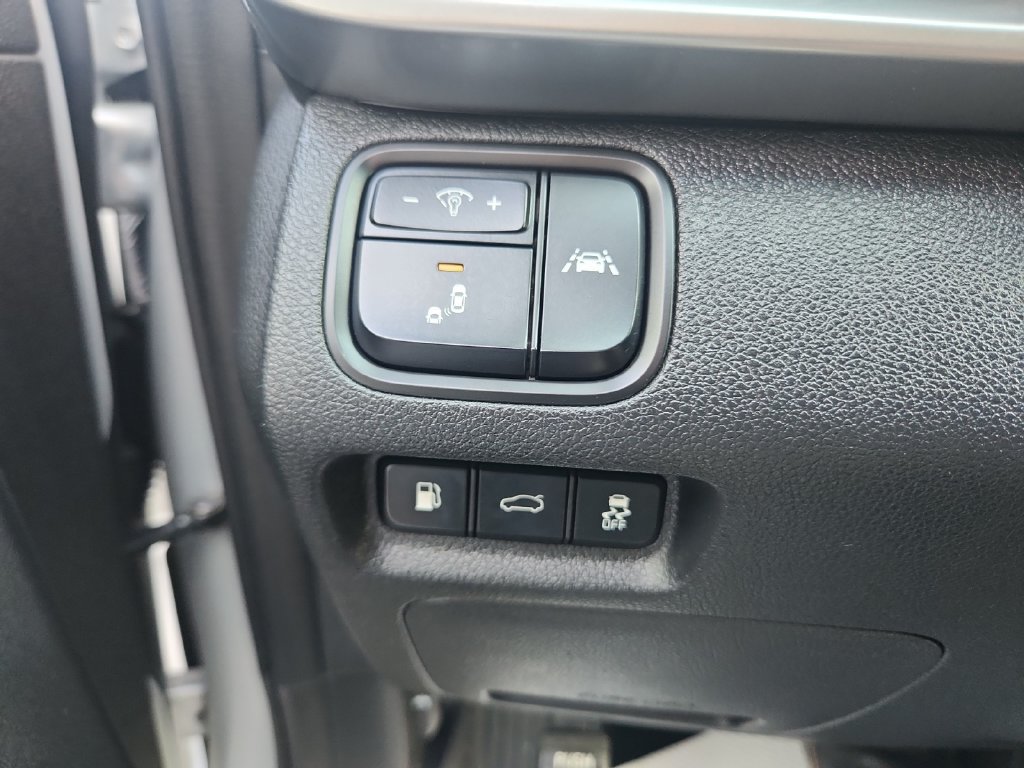 Used 2020 Kia Optima LX FWD image 23