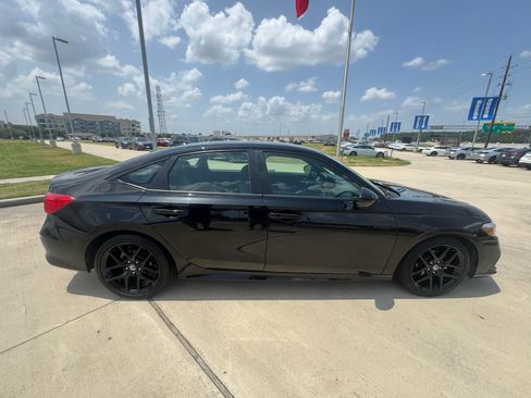 Certified 2024 Honda Civic Sport image 9