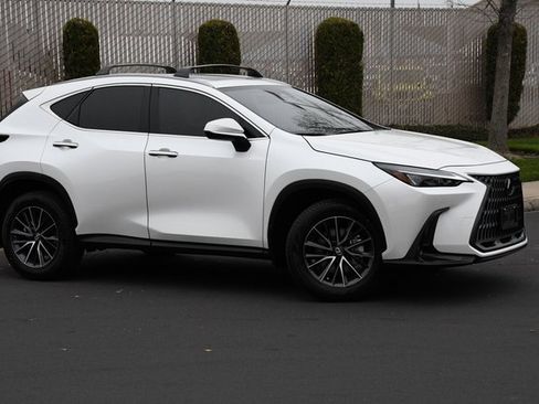 Used 2024 Lexus NX 350h AWD w/ Premium Package image 3