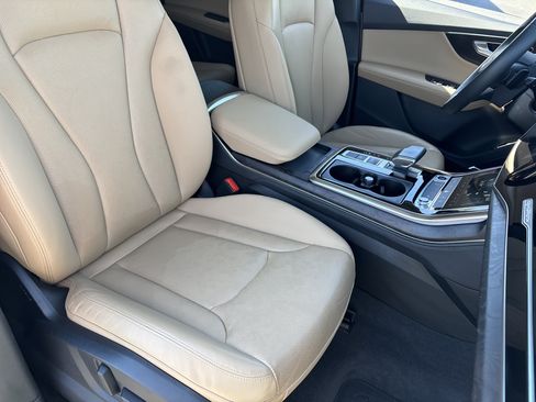 Used 2023 Audi Q7 2.0T Premium Plus w/ Premium Plus Package AWD/4WD image 9