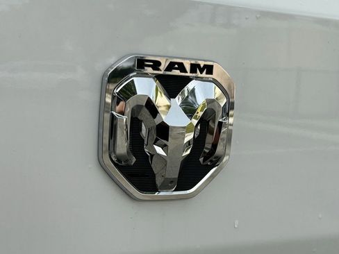 New 2024 RAM ProMaster 3500 w/ Convenience Group image 17