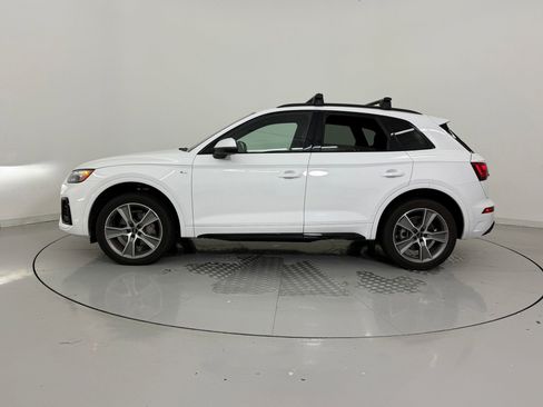 Used 2025 Audi Q5 2.0T Premium image 2