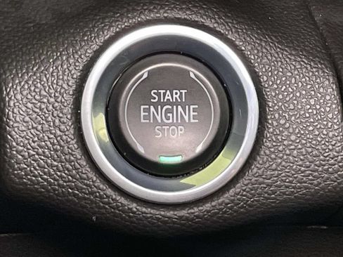 Used 2023 Buick Envision Avenir AWD/4WD image 39