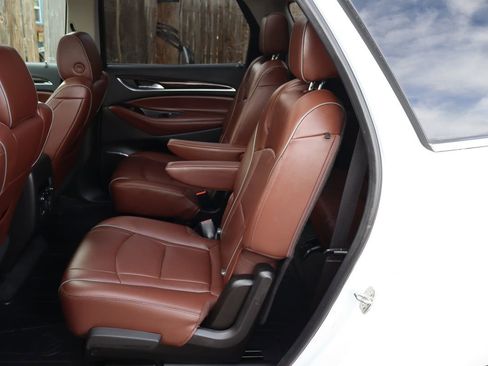 Used 2019 Buick Enclave Avenir w/ Avenir Technology Package image 20