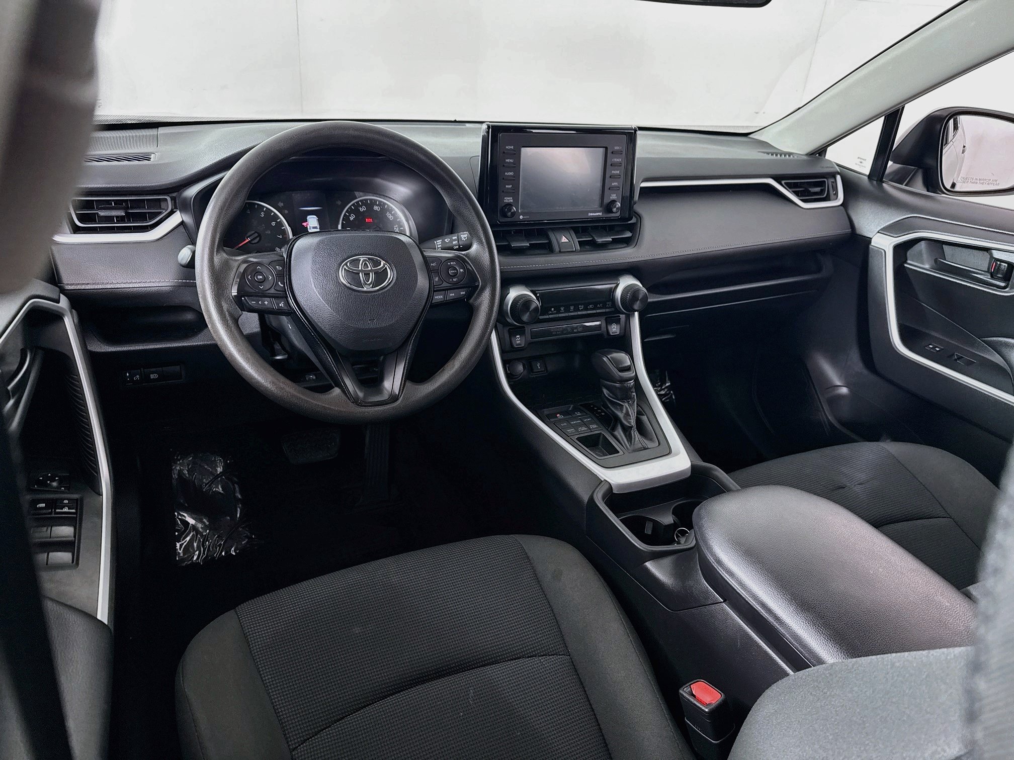 Certified 2021 Toyota RAV4 LE AWD/4WD image 18