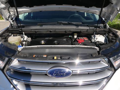 Used 2018 Ford Edge SEL FWD image 28