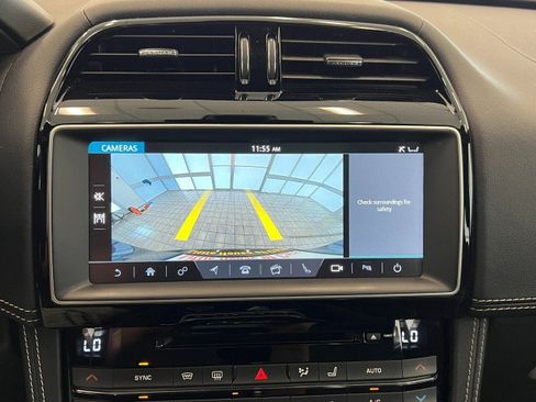 Used 2017 Jaguar F-PACE R-Sport AWD/4WD image 20