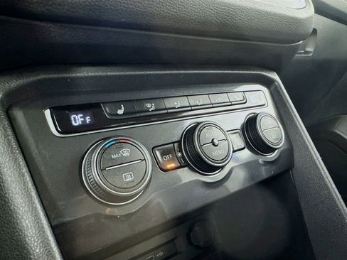 Used 2021 Volkswagen Tiguan SE R-Line image 18