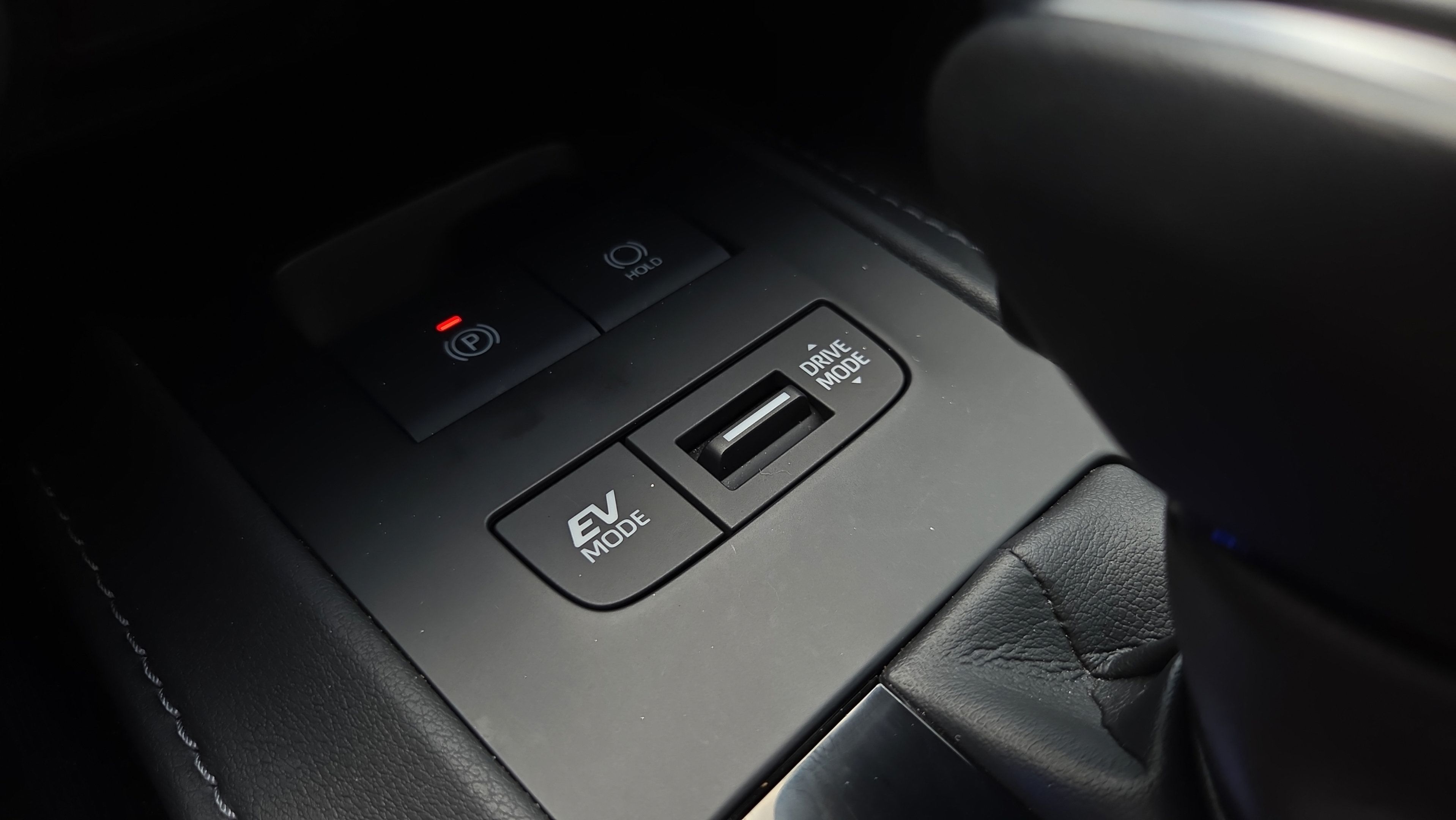 Certified 2021 Toyota Venza Limited w/ Advanced Technology Package AWD/4WD image 29