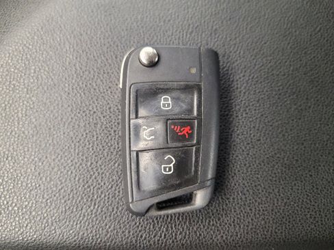 Used 2024 Volkswagen Jetta S image 32