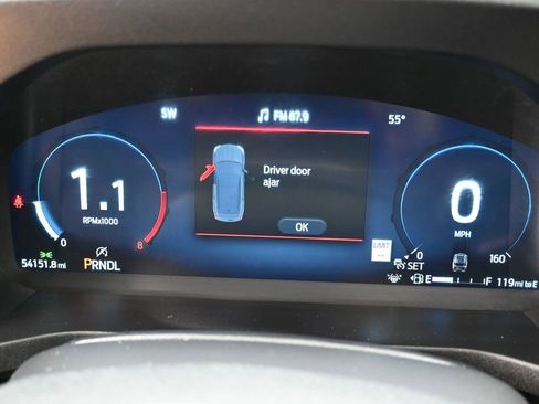 Used 2025 Ford Explorer Active RWD image 24