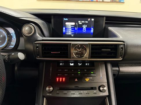 Used 2020 Lexus IS 300 F Sport image 41