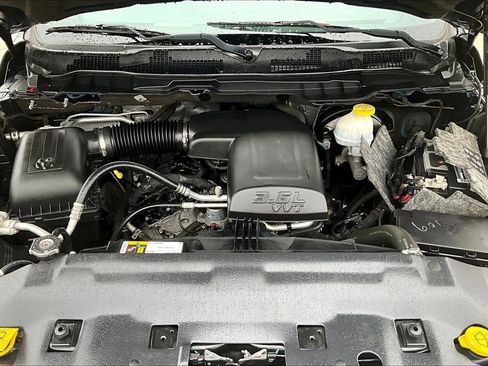 Used 2018 RAM 1500 Big Horn image 11