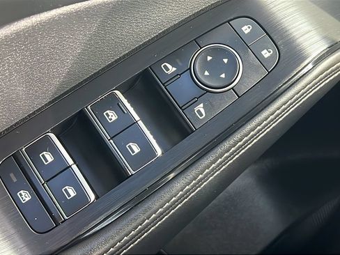 Used 2023 Nissan Rogue Platinum w/ Platinum Premium Package FWD image 20