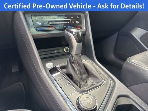 Certified 2023 Volkswagen Tiguan SE w/ Panoramic Sunroof Package AWD/4WD image 16