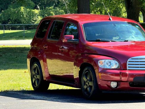 Used 2008 Chevrolet HHR LT w/ Enhanced Safety Package FWD image 16