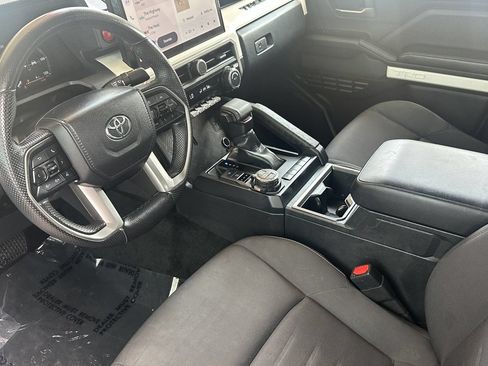 Used 2024 Toyota Tacoma TRD Off-Road AWD/4WD image 11