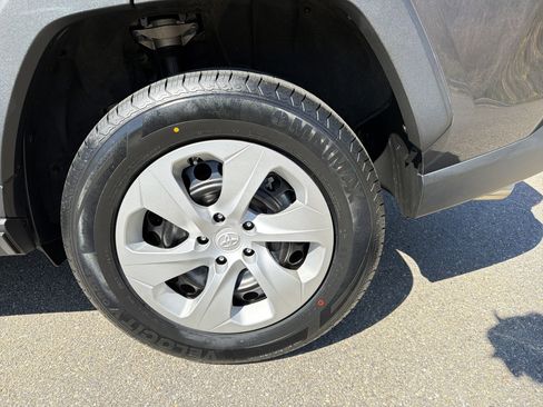 Used 2024 Toyota RAV4 LE image 19