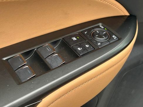 Used 2025 Lexus NX 350h AWD w/ Accessory Package (2T) image 22