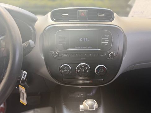 Used 2017 Kia Soul FWD image 15