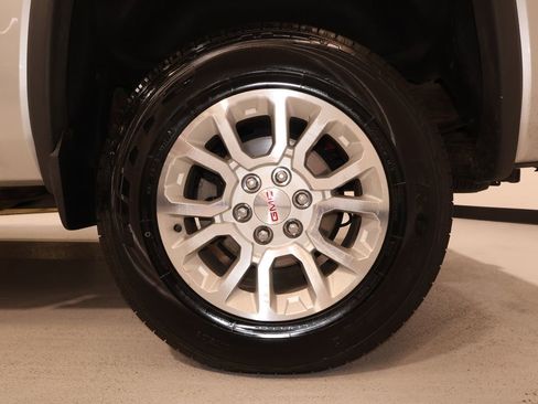 Used 2014 GMC Sierra 1500 SLE w/ Suspension Package, Off-Road image 19