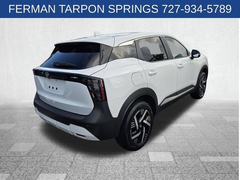 Used 2025 Nissan Kicks SV FWD image 6