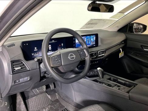 New 2026 Nissan Sentra SV w/ Floor Mat Package image 9