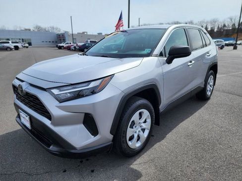 Used 2023 Toyota RAV4 LE image 3