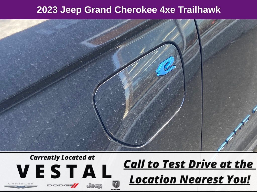New 2023 Jeep Grand Cherokee Trailhawk w/ Advanced Protech Group II AWD/4WD image 5