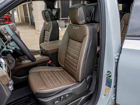 Used 2026 GMC Yukon XL Denali Ultimate image 30