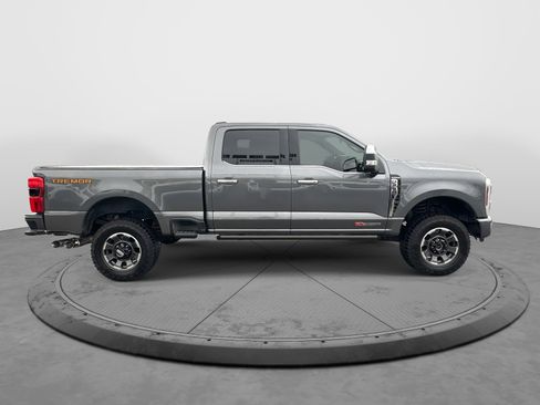 Used 2024 Ford F250 Platinum w/ Tremor Off-Road Package image 9