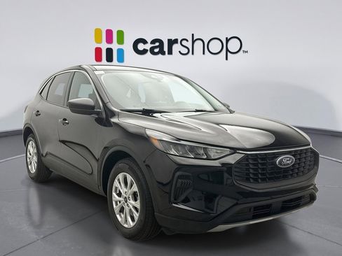 Used 2024 Ford Escape Active w/ Cold Weather Package FWD image 7