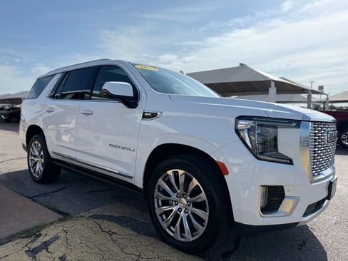 Used 2023 GMC Yukon Denali AWD/4WD image 4