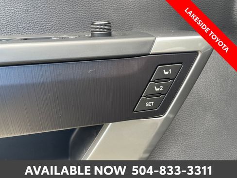 Used 2023 Toyota Tundra Platinum AWD/4WD image 26