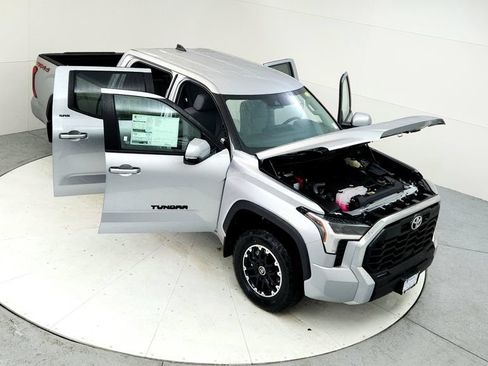 Used 2024 Toyota Tundra SR5 w/ TRD Off-Road Package AWD/4WD image 17