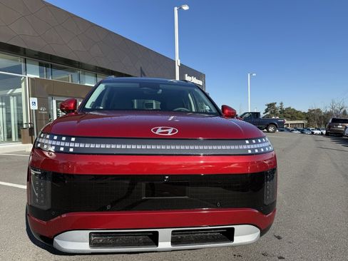 Certified 2026 Hyundai Ioniq 9 Limited w/ Tow & Go Package image 8