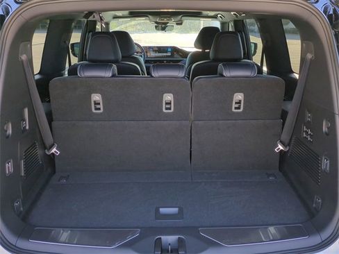 New 2026 INFINITI QX80 4WD image 13